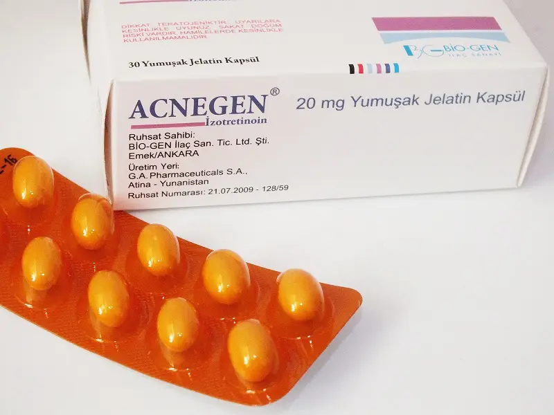 ACNEGEN 20 MG 30 YUMUSAK JELATIN KAPSUL kutu görseli